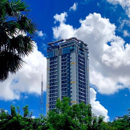 The View Serviced Residence 豪景日式酒店公寓 Phnom Penh Exterior foto